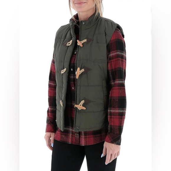 Legendary Whitetails Women’s Toggle Puffer Army Green Quilted Vest Size 1X - Picture 5 of 6